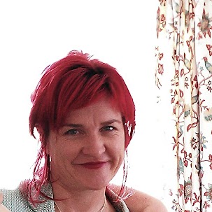 Traci Lewis Photo 31