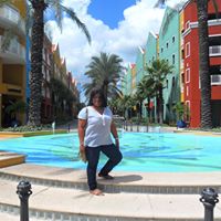 Ana Villavicencio Photo 21