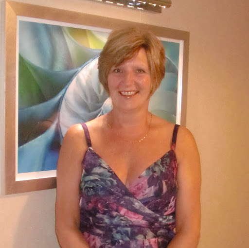 Christine Guest Photo 18