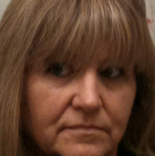 Debbie Gillespie Photo 6