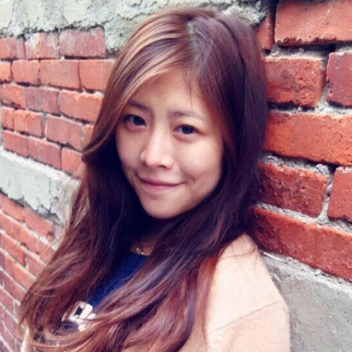 Julia Wu Photo 14