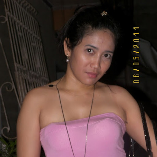 Cheryl Reyes Photo 39