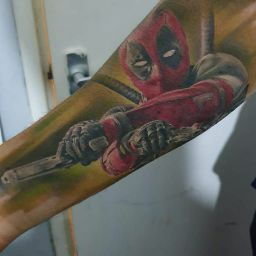 Aaron Phipps Photo 4