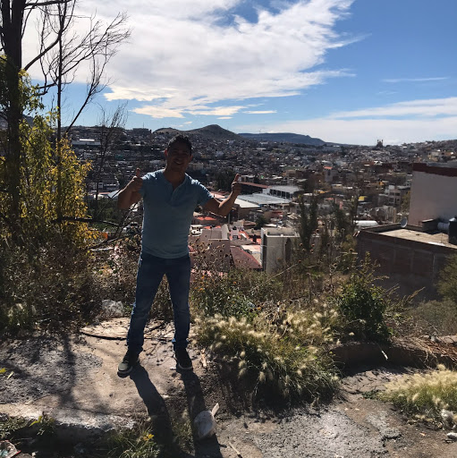 Anthony Flowers Photo 30