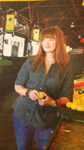 Elizabeth Schuster Photo 24