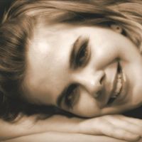 Sarah Laughlin Photo 33