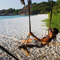 Laurie Dillon Photo 11