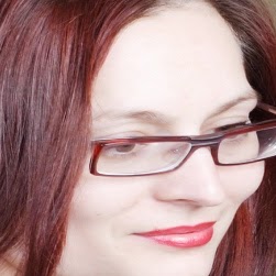 Christina Hayes Photo 39