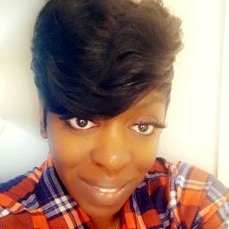 Lisa Merritt Photo 15