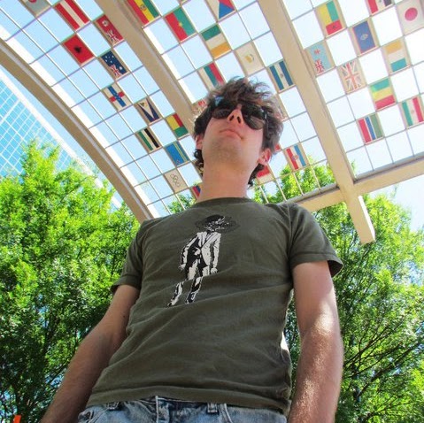 Taylor Vaughan Photo 27