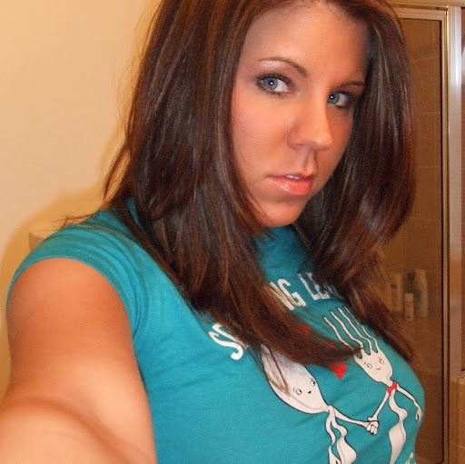Maria Adam Photo 15