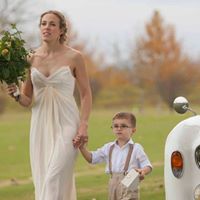 Rachelle Reynolds Photo 16