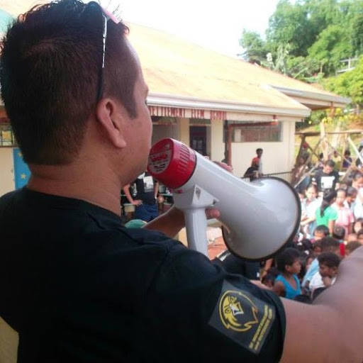 Neil Villanueva Photo 6