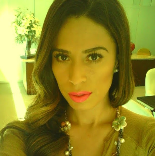 Janet Guerra Photo 22