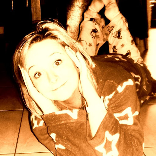 Elaine Regan Photo 8