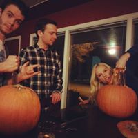 Taylor Larson Photo 21
