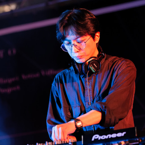 Han Chen Photo 26