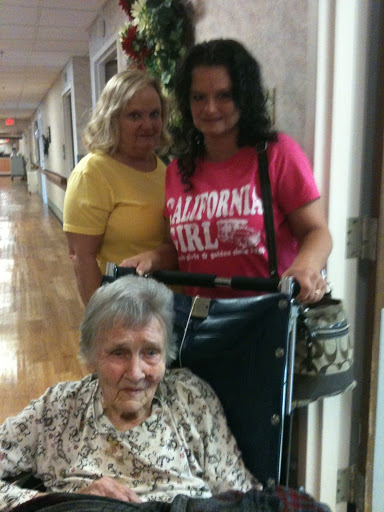 Christine Mayes Photo 7