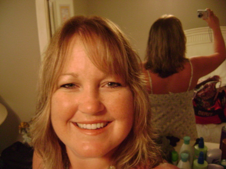 Kim Holloway Photo 21
