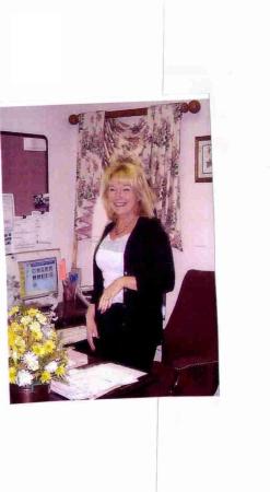 Connie Edwards Photo 32