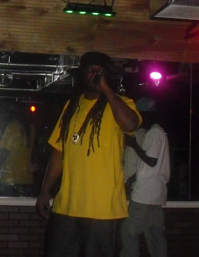 Lester Anderson Photo 33