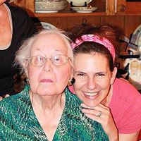 Lynn Reynolds Photo 15
