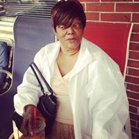 Elizabeth Reaves Photo 8