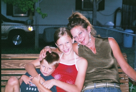 Lisa Waddell Photo 30