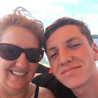 Stephanie Carroll Photo 29