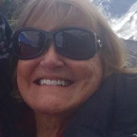 Debbie Tucker Photo 23