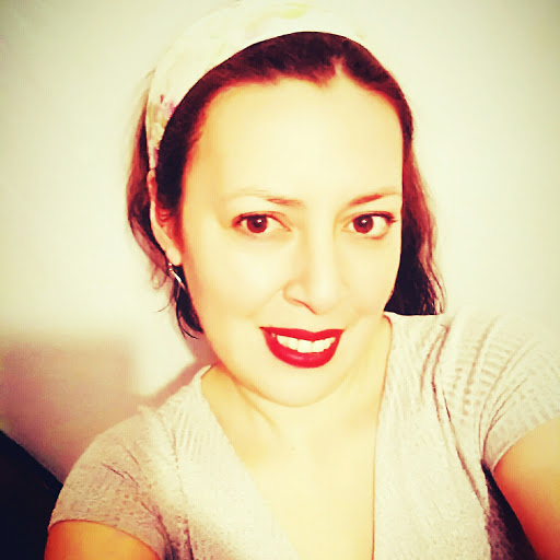 Paulina Flores Photo 36