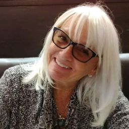 Anne Preston Photo 15