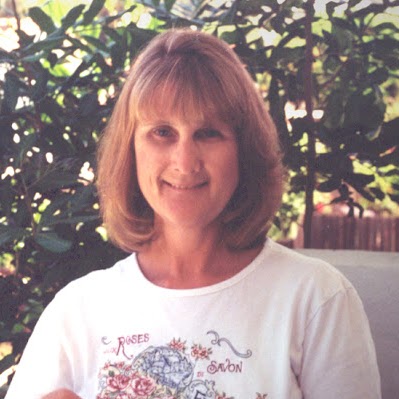 Julie Woolf Photo 14