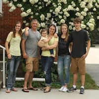 Jennifer Hurt Photo 17