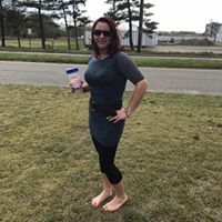 Danielle Ellis Photo 19