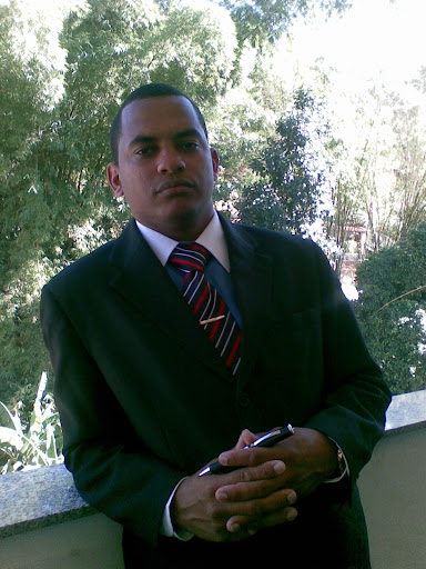 Roberto Gomes Photo 30 Roberto Gomes Photo 30