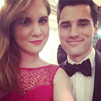 Laura Groves Photo 16