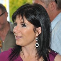 Deborah Dowling Photo 17