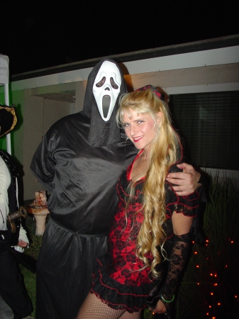 Jennifer Maxwell Photo 18