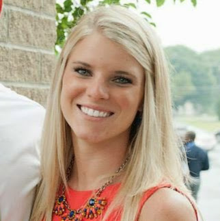 Anna Schroeder Photo 11