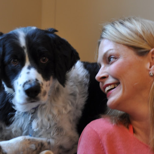 Julia Hathaway Photo 19