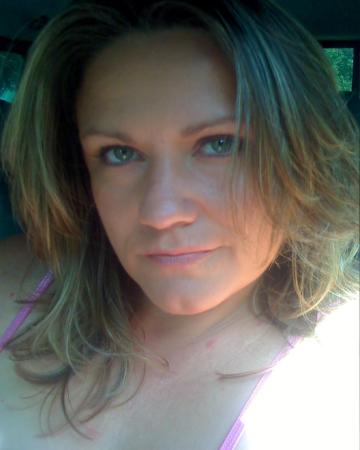 Kimberly Brewer Photo 23