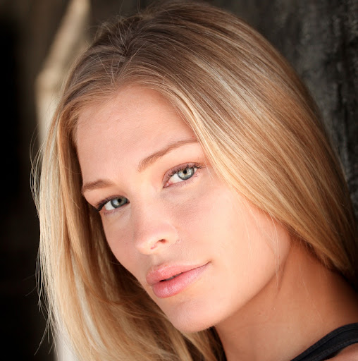 Cynthia Kirchner Photo 18