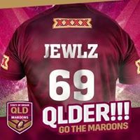 Julia Mahoney Photo 14