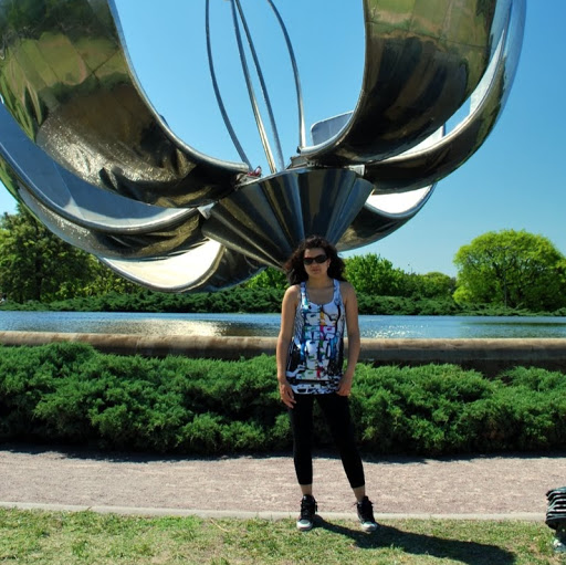Claudia Silva Photo 9