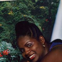 Angela Griggs Photo 31