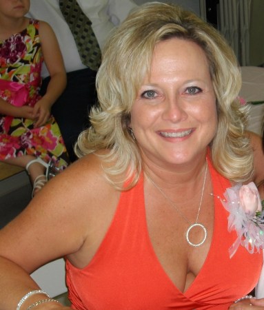 Stephanie Little Photo 35