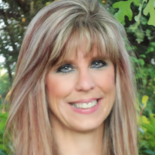 Christine Simpson Photo 13