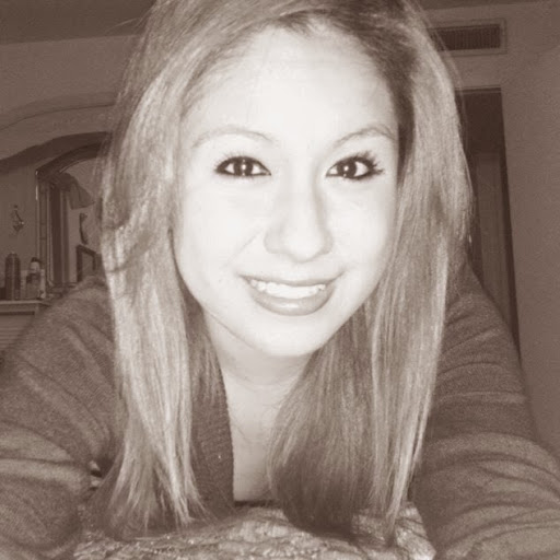 Ericka Rodriguez Photo 14