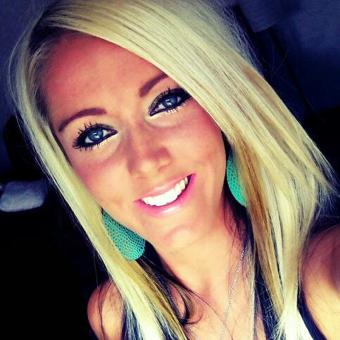 Amanda Sechler Photo 1